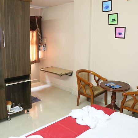 Hotel Akshaya Visakhapatnam Bagian luar foto