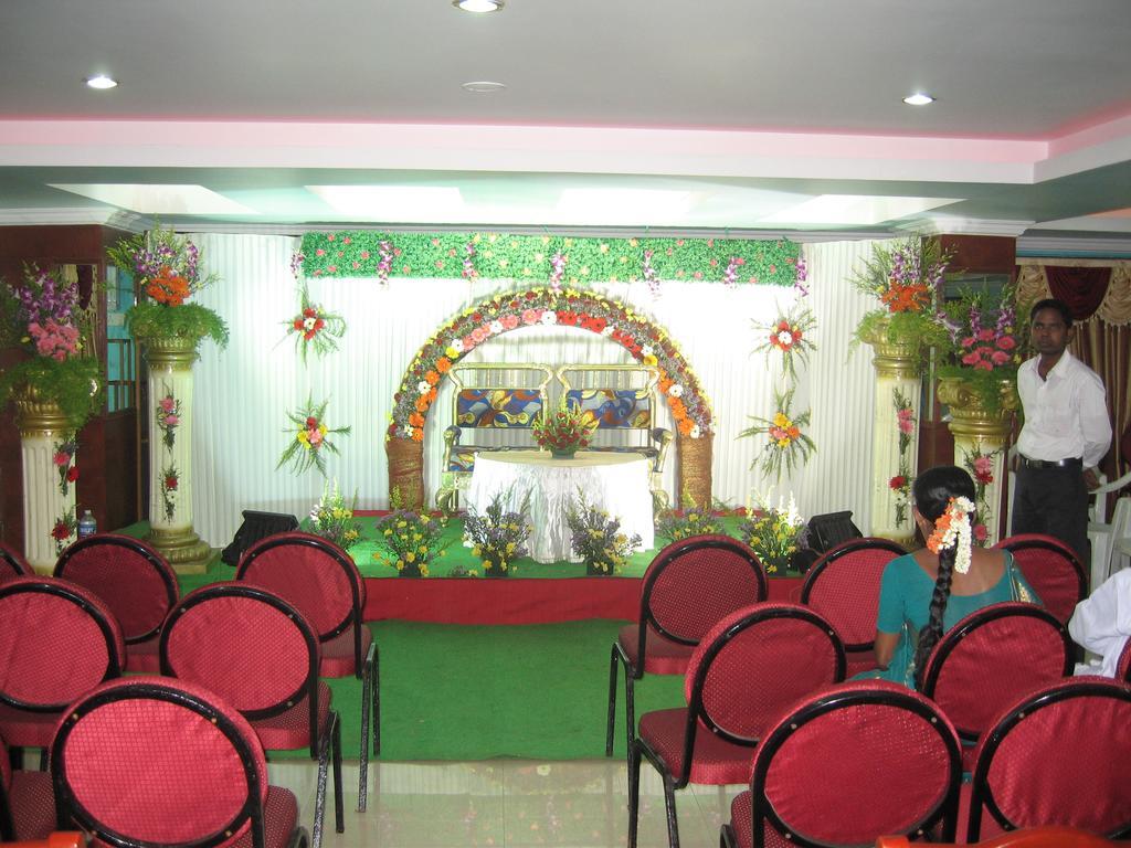 Hotel Akshaya Visakhapatnam Bagian luar foto