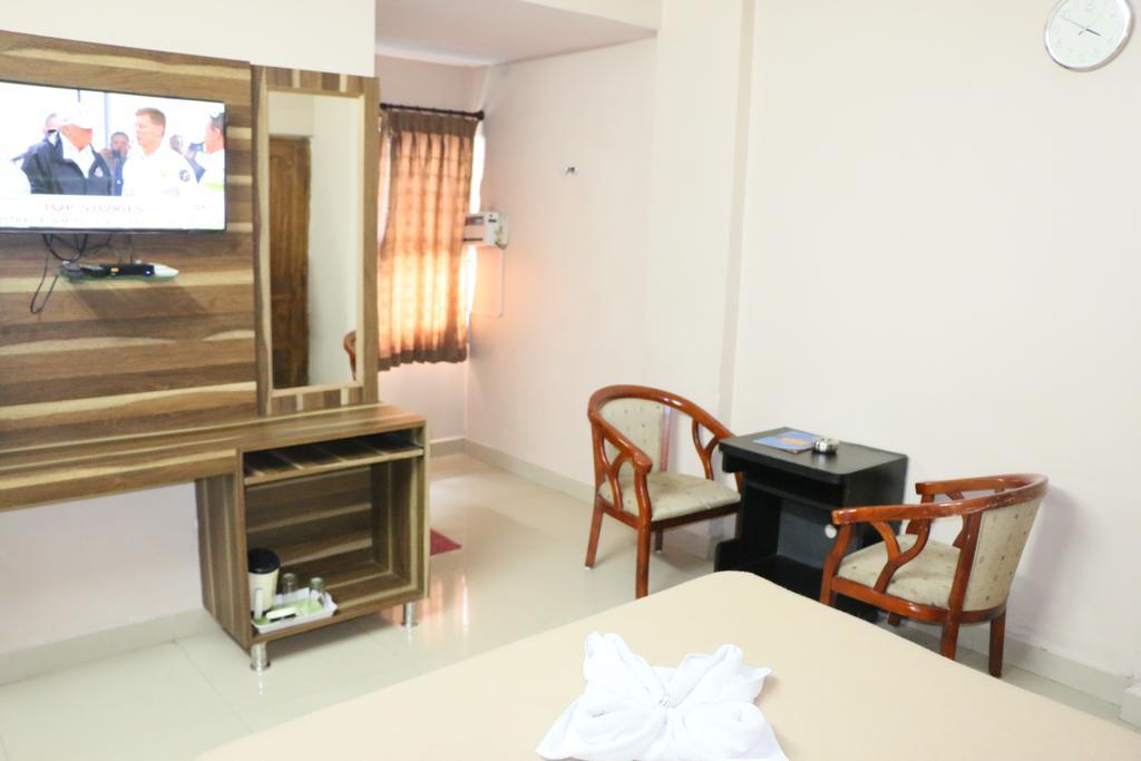 Hotel Akshaya Visakhapatnam Bagian luar foto