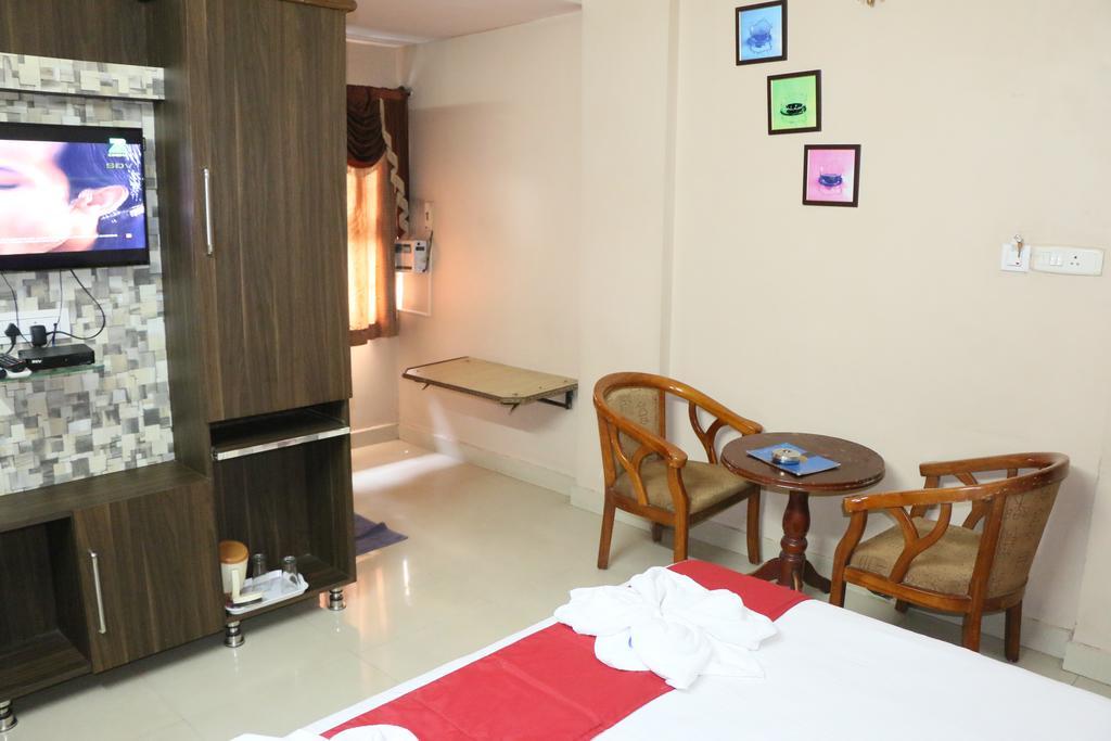 Hotel Akshaya Visakhapatnam Bagian luar foto