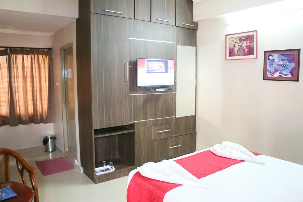 Hotel Akshaya Visakhapatnam Bagian luar foto