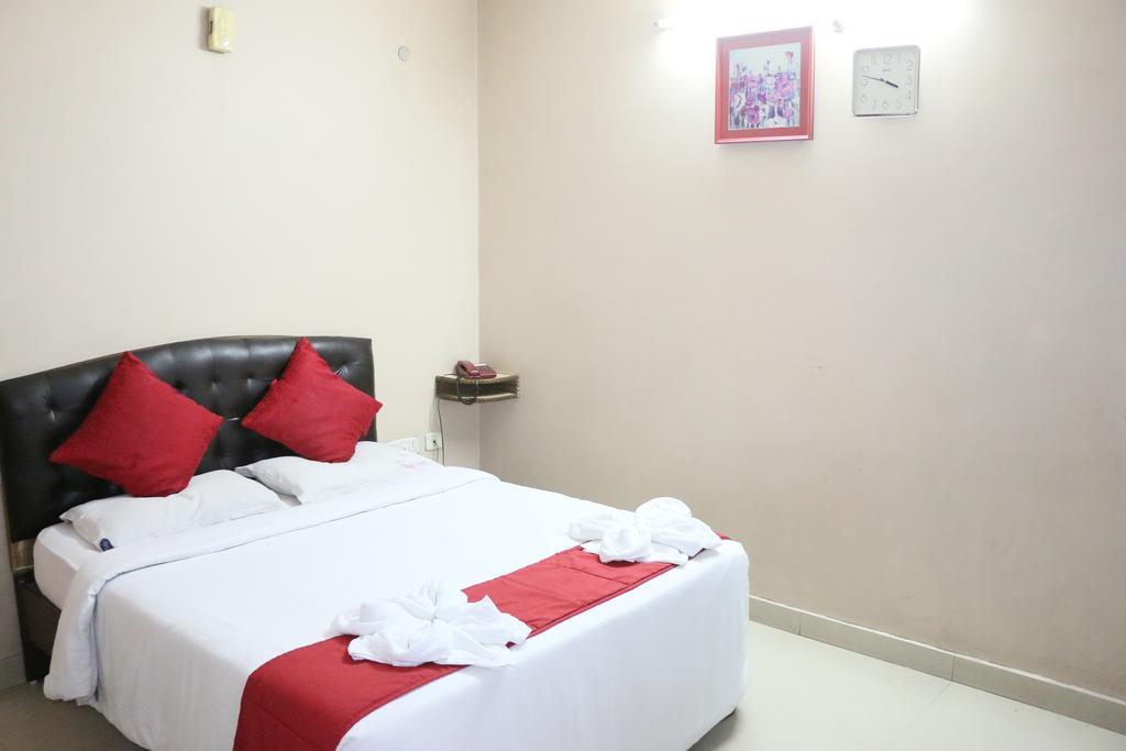 Hotel Akshaya Visakhapatnam Bagian luar foto