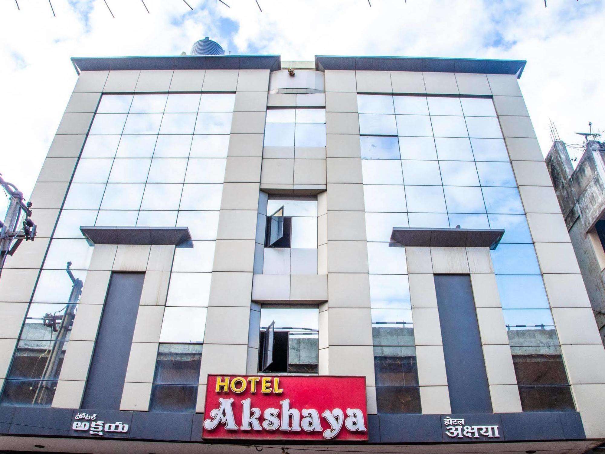 Hotel Akshaya Visakhapatnam Bagian luar foto