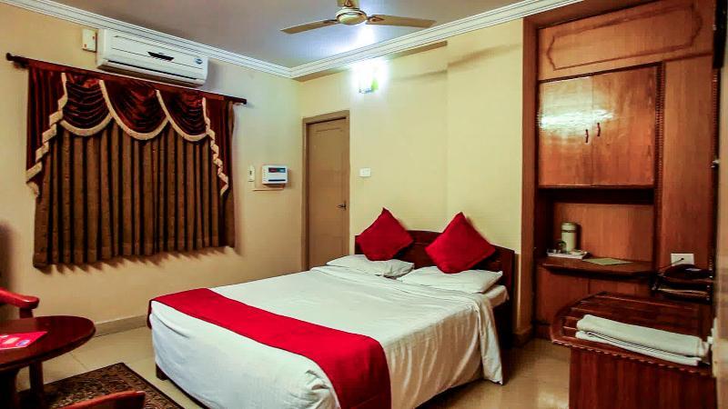 Hotel Akshaya Visakhapatnam Bagian luar foto