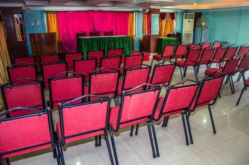 Hotel Akshaya Visakhapatnam Bagian luar foto